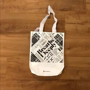 Lululemon bag